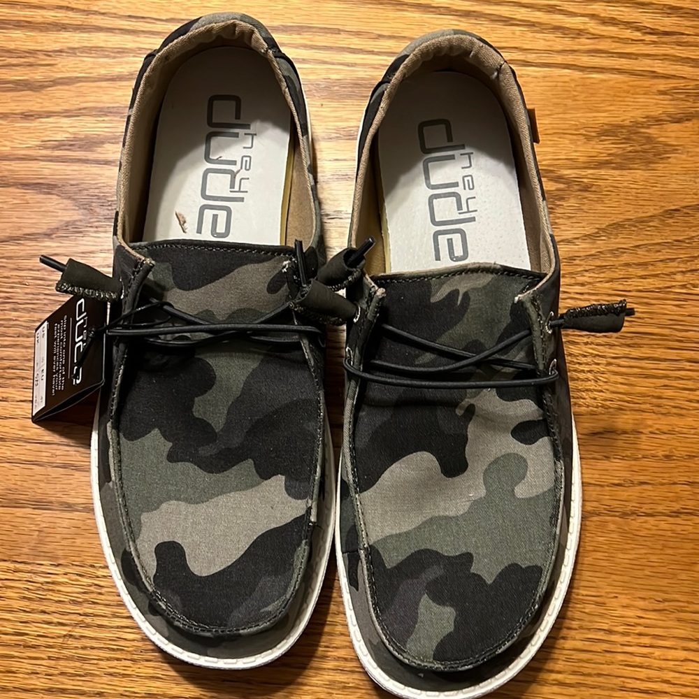 Womens Hey Dudes Camo